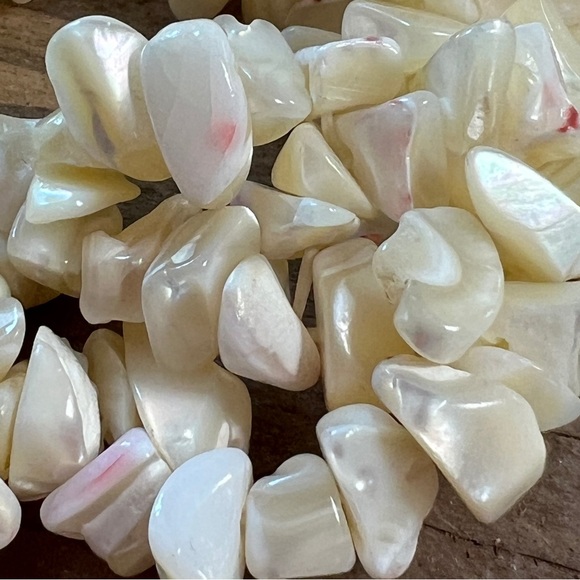 VINTAGE 1950s Sea Shell stretch cuff bracelet - Picture 11 of 16